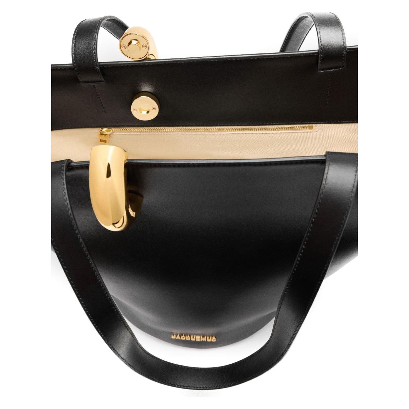 Jacquemus Le Petit Bambola bucket bag