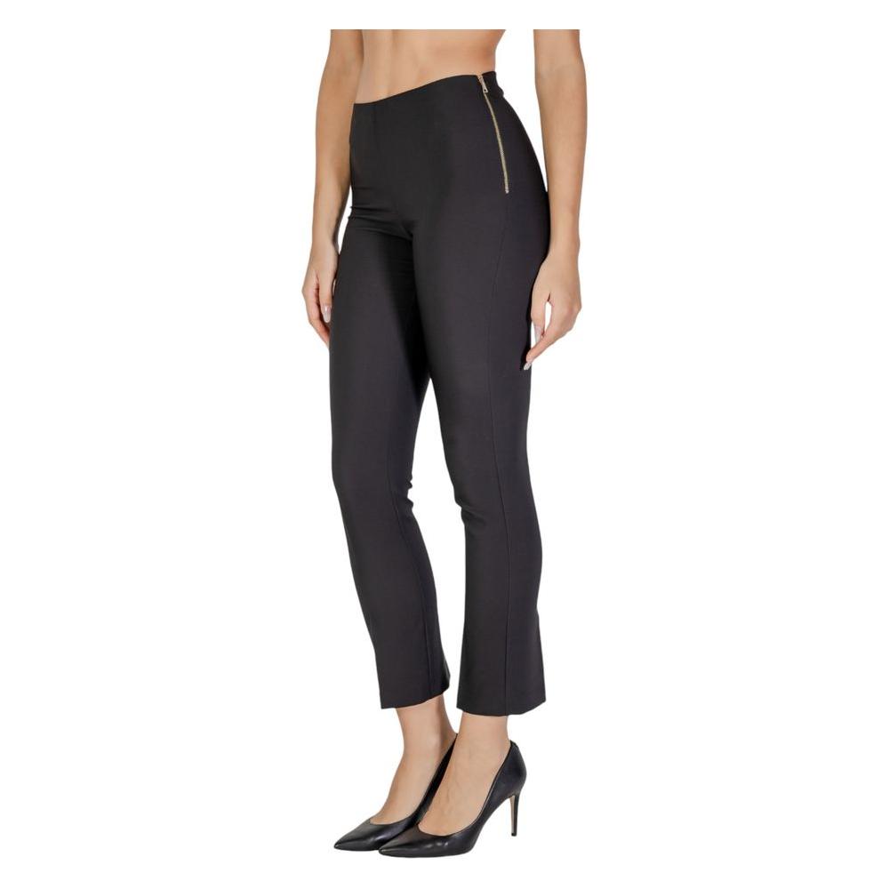 Sandro Ferrone women's black polyester pants with side zipper, fall/winter collection, 90% polyester, 10% elastane, chic style.