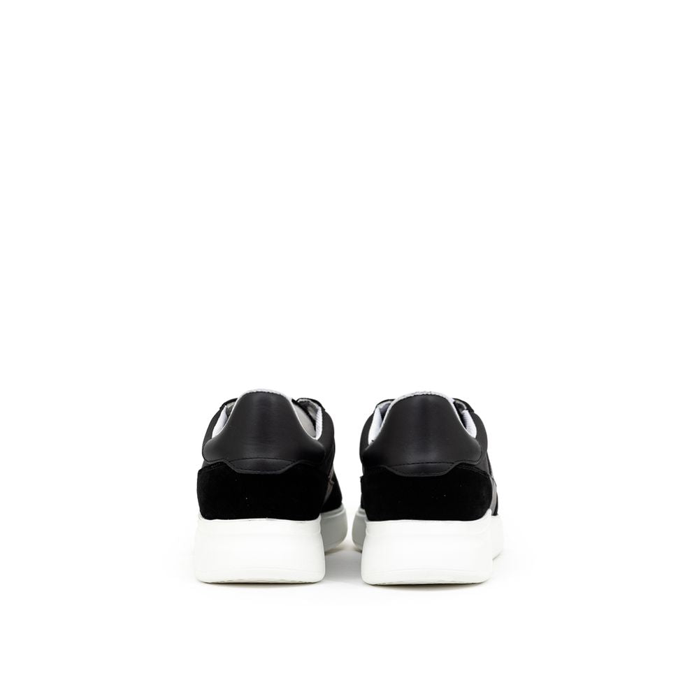 Axel Arigato Black And White Fabric And Leather Sneaker AX-788967620009954-EU46/US12