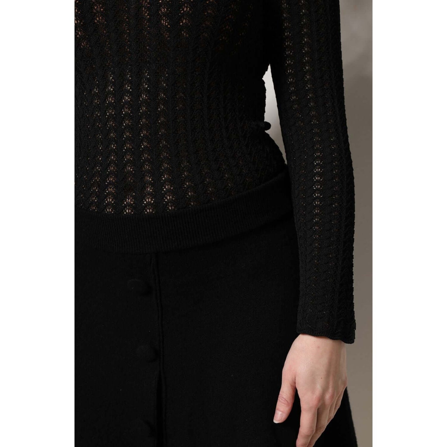 Dolce & Gabbana black cashmere long sleeves A-line midi dress, Italian craftsmanship, luxury fashion clothing.