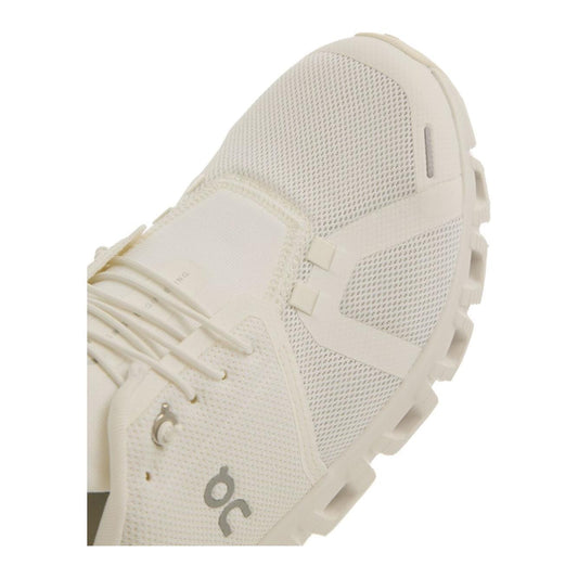 ON RunningCloud 6 sneakers