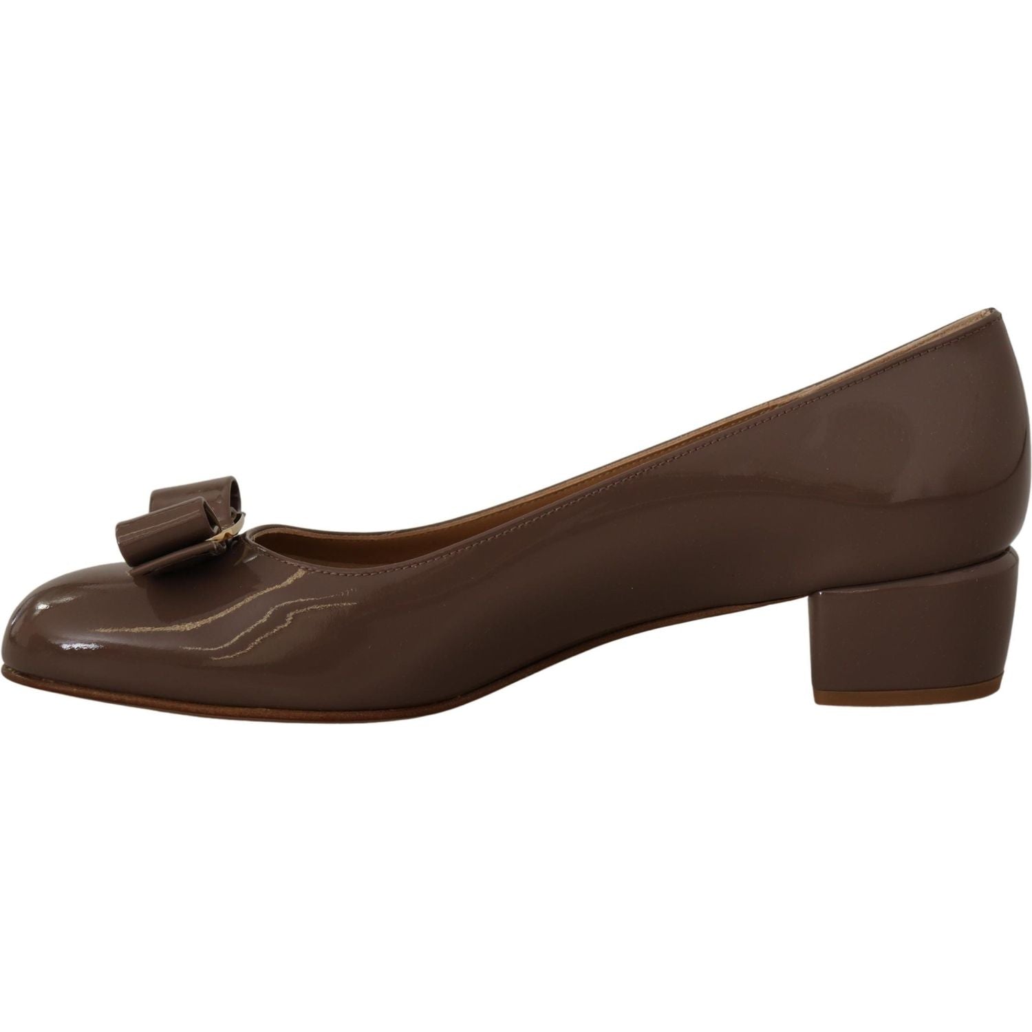 Salvatore Ferragamo Elegant Caraway Brown Pumps with Vara Bow