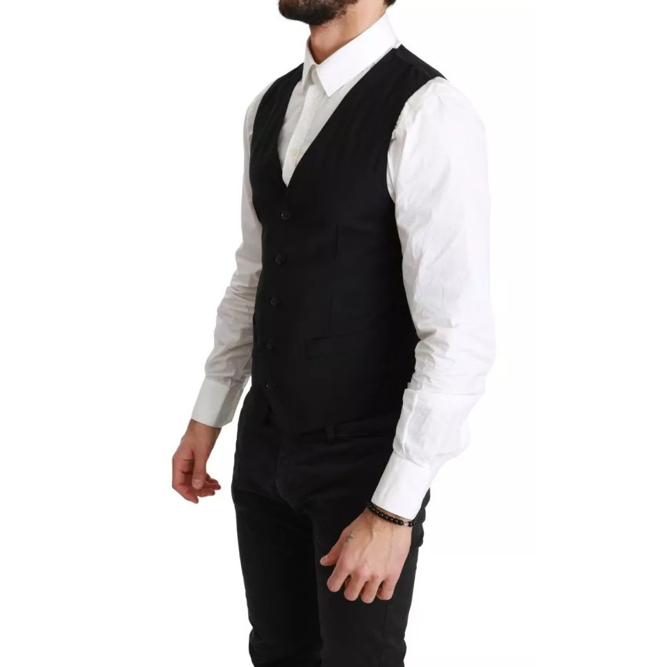 سترة دولتشي آند غابانا سوداء اللون بقصّة Slim Fit