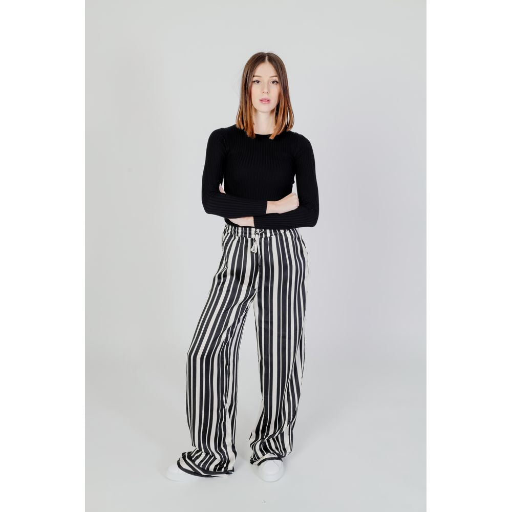 Only Black Viscose Sweatshirt