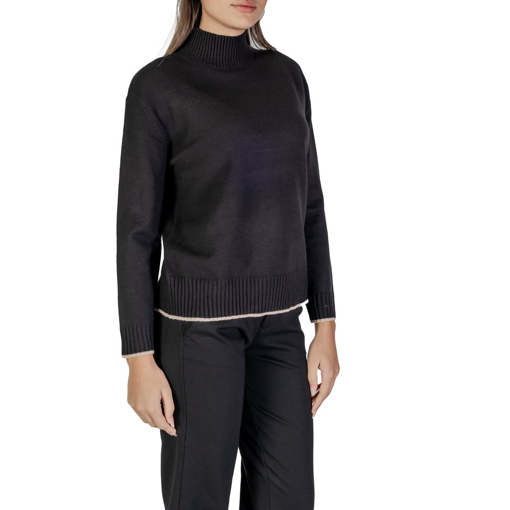 Woman wearing Street One Black Polyester Sweatshirt with high neckline and ribbed hem.