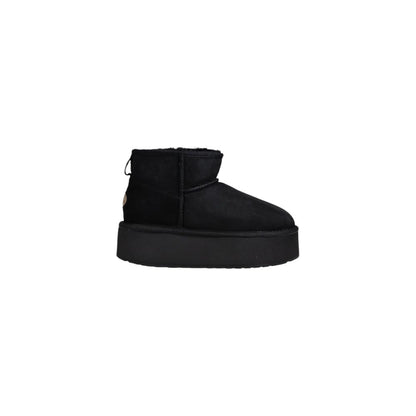 EMU Australia Black Leather Ankle Boots