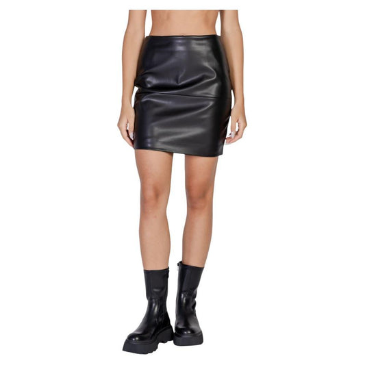 ICHI Black Polyethylene Skirt - Women's Fall/Winter Collection - 100% Polyurethane - Stylish and durable design