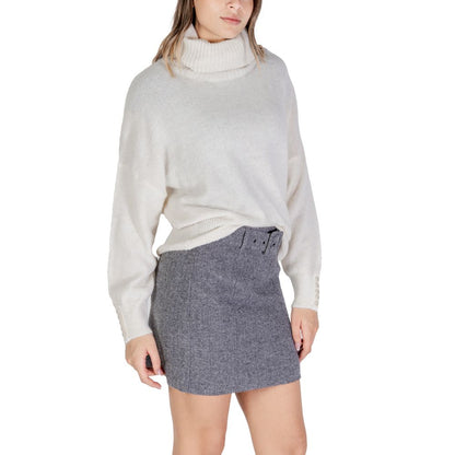 ICHI Cream Marabou Turtleneck