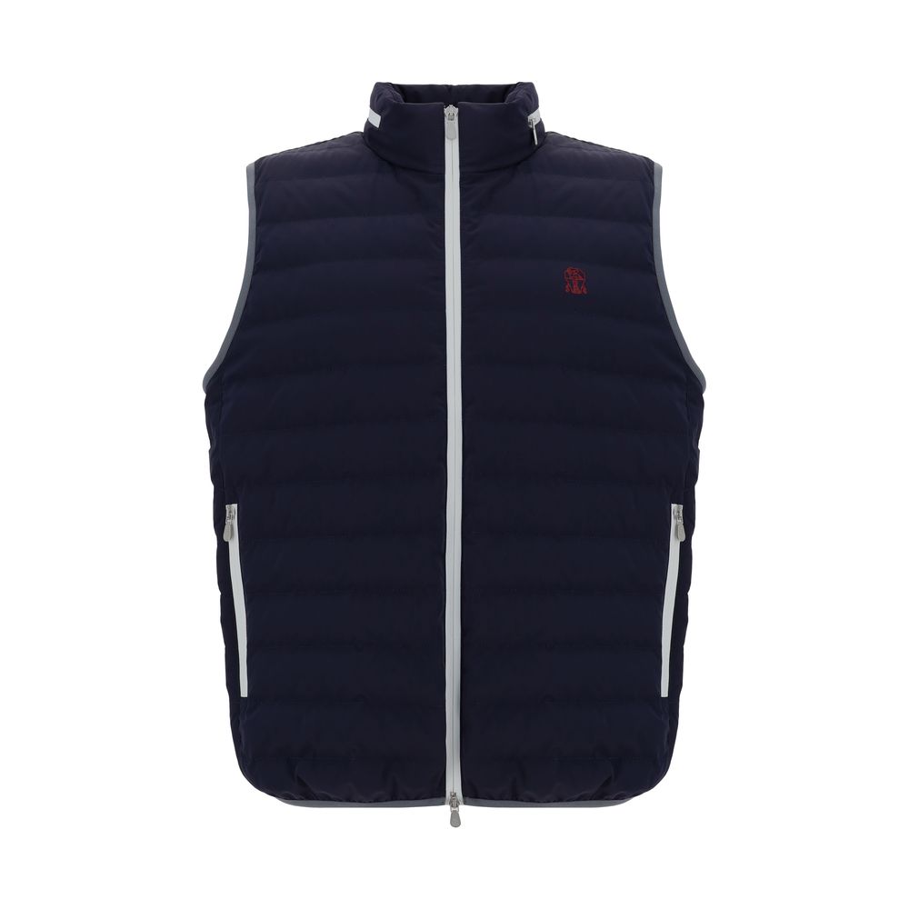 Front view with bag zipped and handles upright.