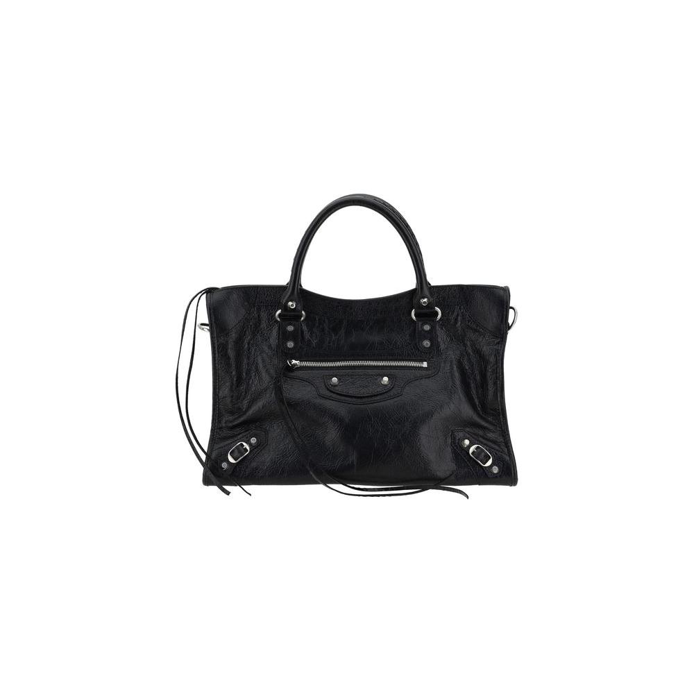Front view with bag zipped and handles upright.