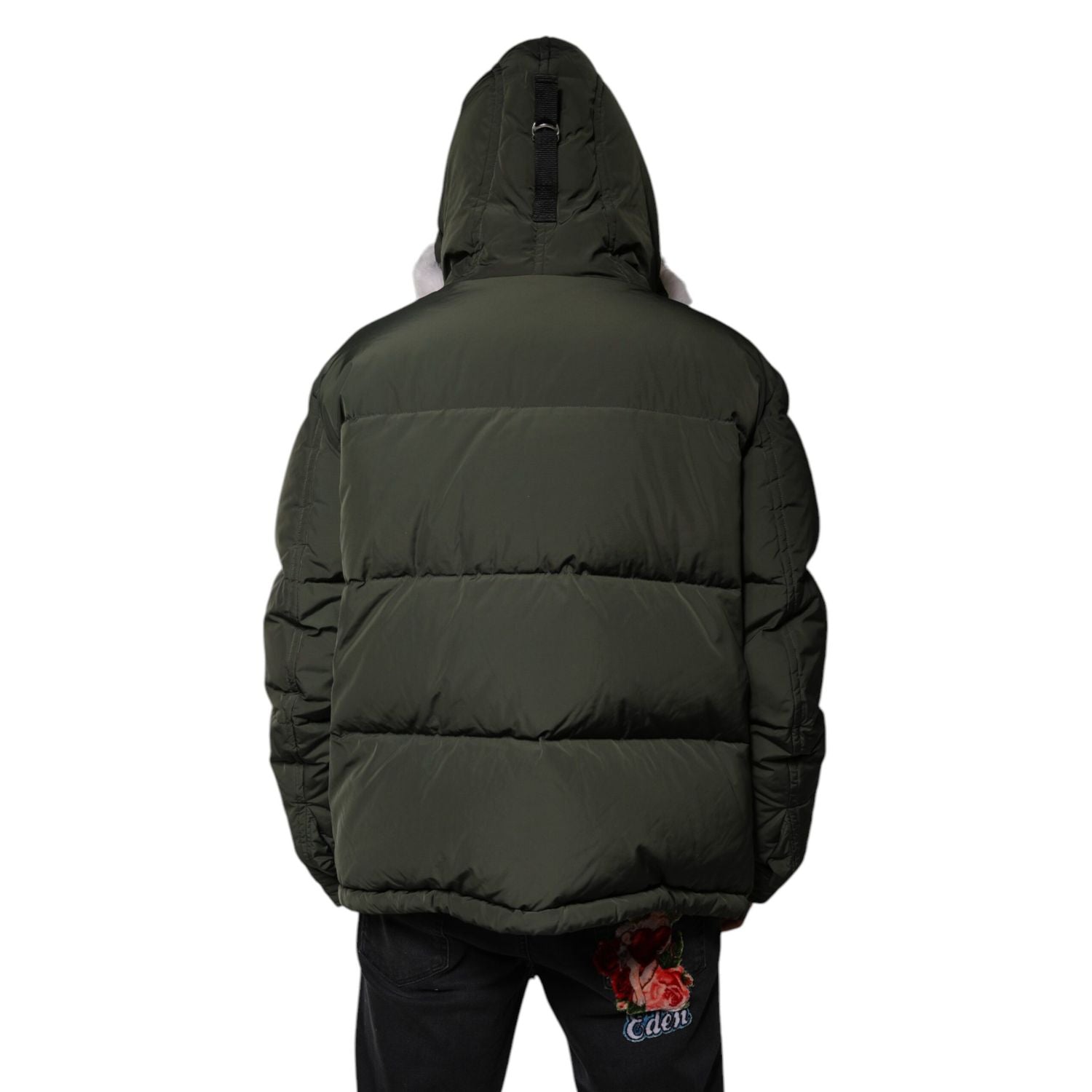 Front view with bag zipped and handles upright.