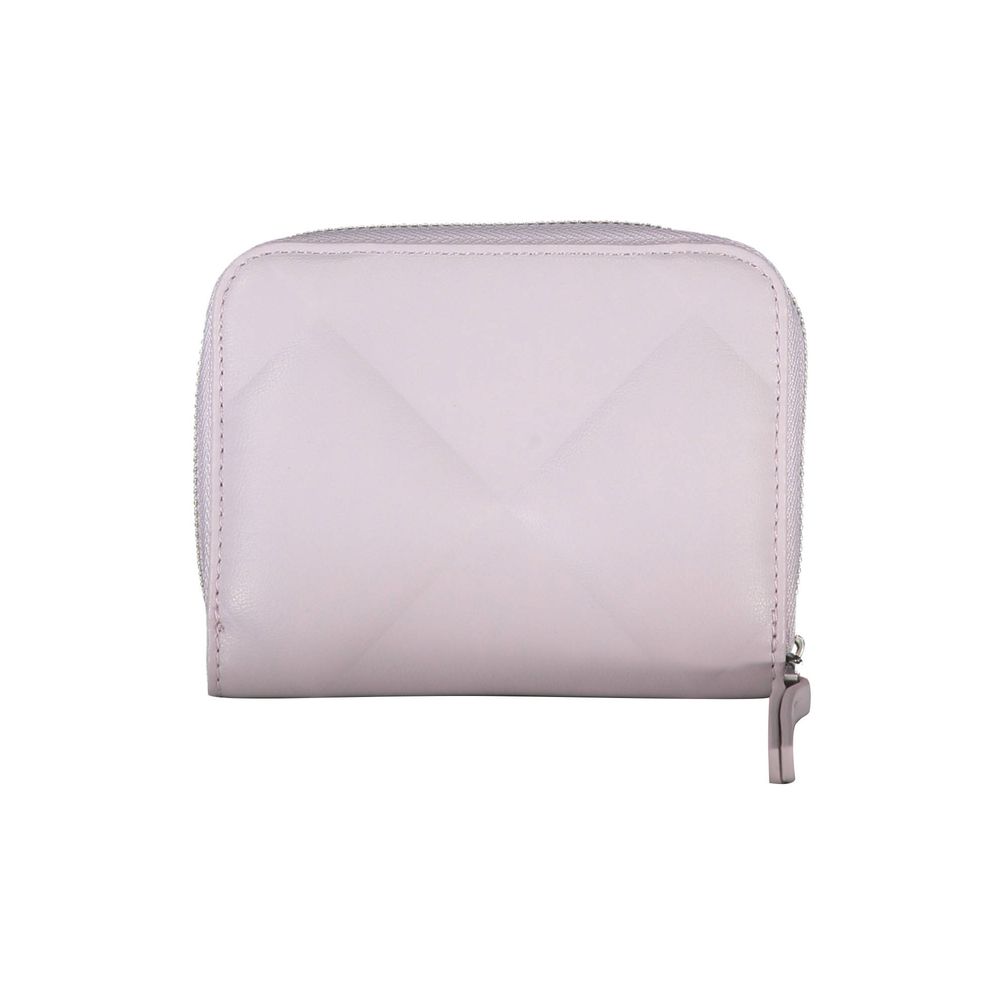 Front view with bag zipped and handles upright.