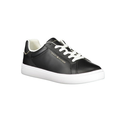 Tommy Hilfiger Black Leather Women Sneaker with lace-up design and logo, ideal for casual chic and urban sophistication.