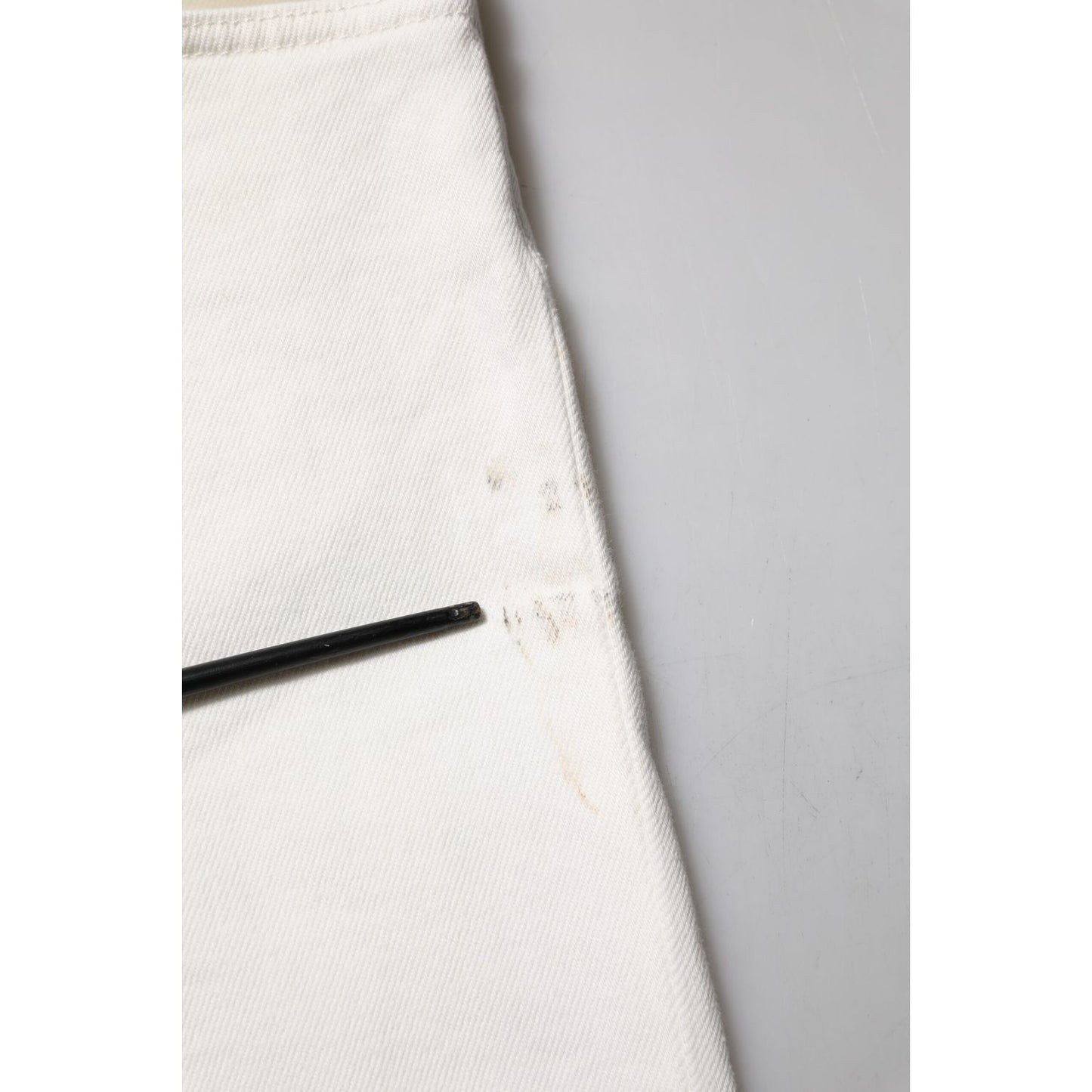 Dolce & Gabbana White Cotton Logo Plaque Slim Fit Denim Jeans