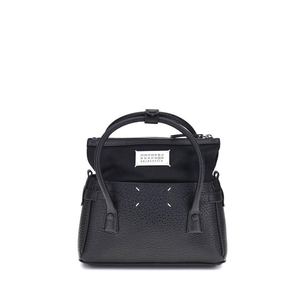 Front view with bag zipped and handles upright.