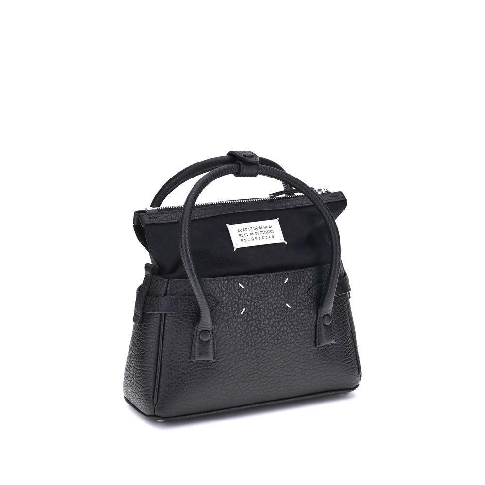 Front view with bag zipped and handles upright.