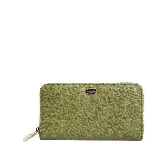 Dolce & Gabbana Green Leather Logo Plaque Zip Around Continenta Wallet with zipper fastening, Italian made luxury accessory.