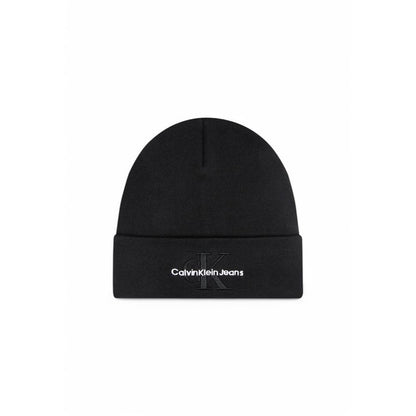 Calvin Klein Jeans Black Organic Cotton Cap (Baseball Hat) with embroidered logo on front, made from 100% organic cotton for comfort.
