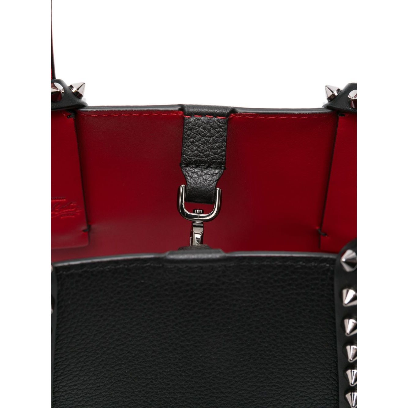 Front view with bag zipped and handles upright.