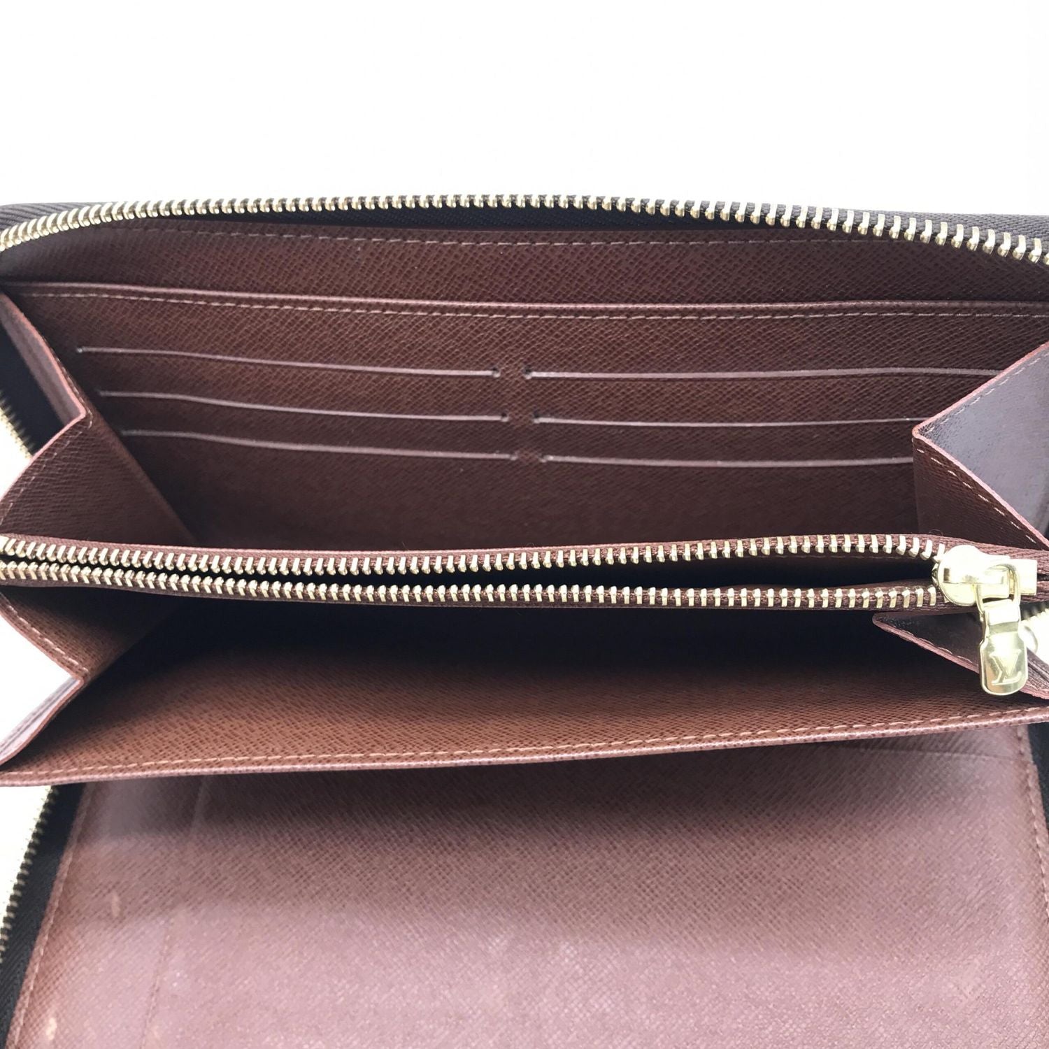 Louis Vuitton Monogram Zippy Wallet In Good Condition