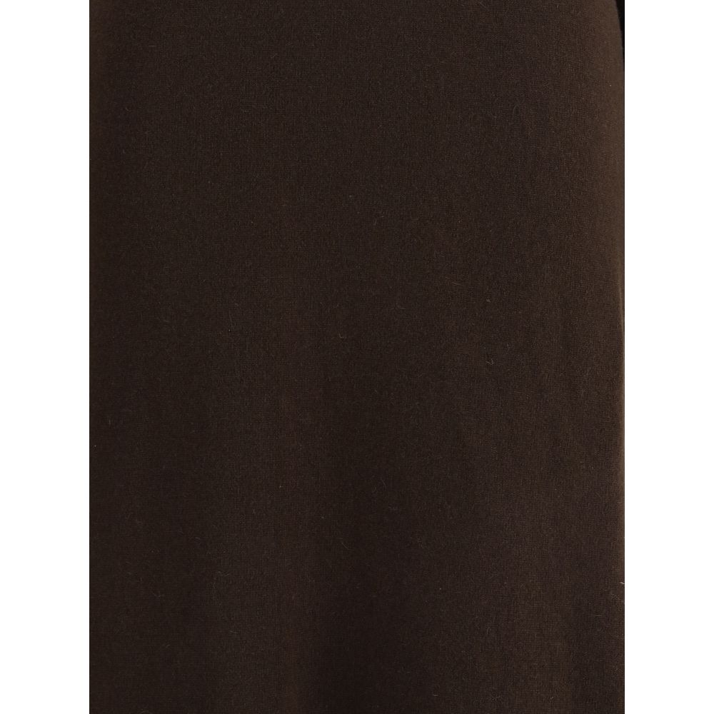 Close-up of Tom Ford Brown Cashmere Casual Dress fabric, highlighting its soft knit texture and rich brown color.
