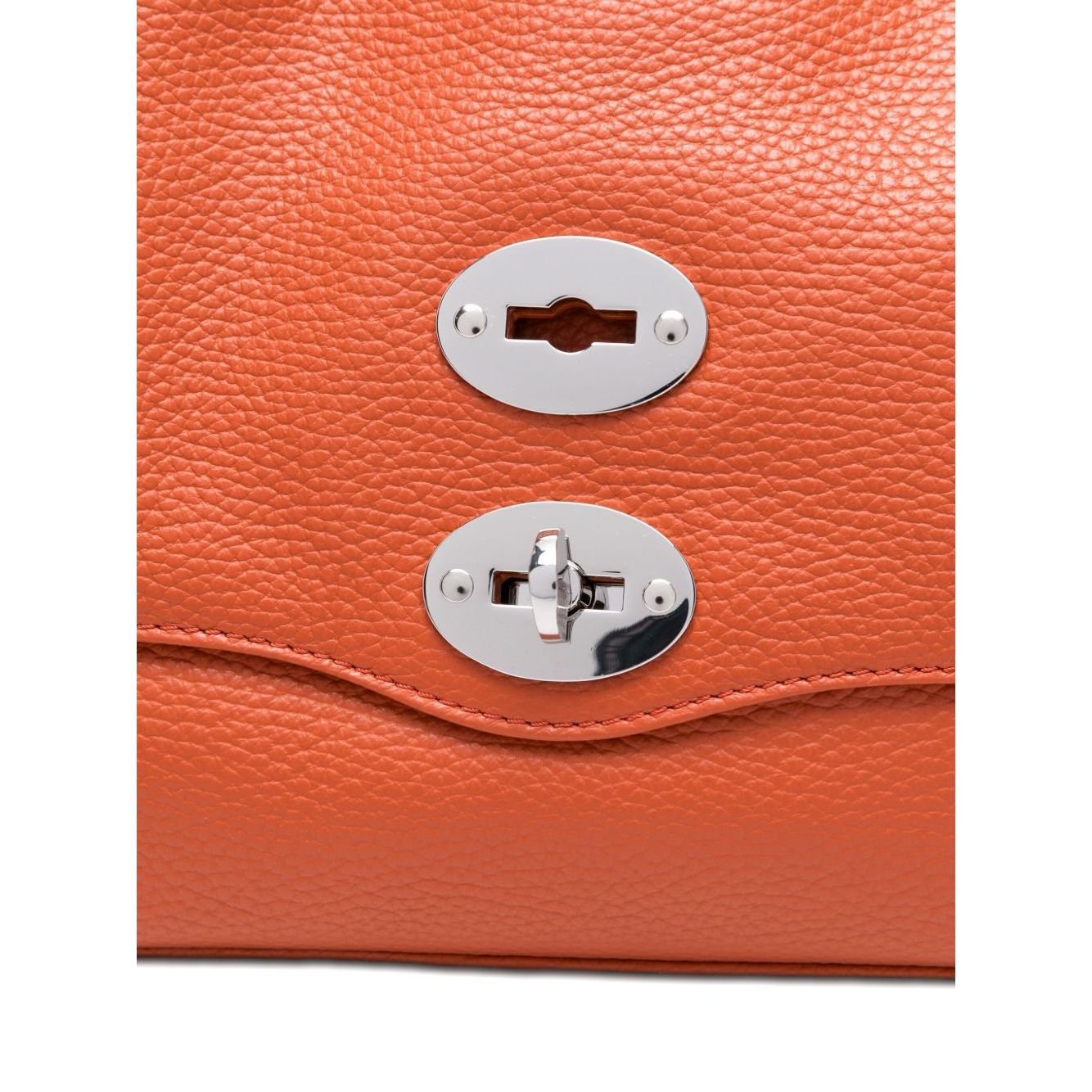 Front view with bag zipped and handles upright.